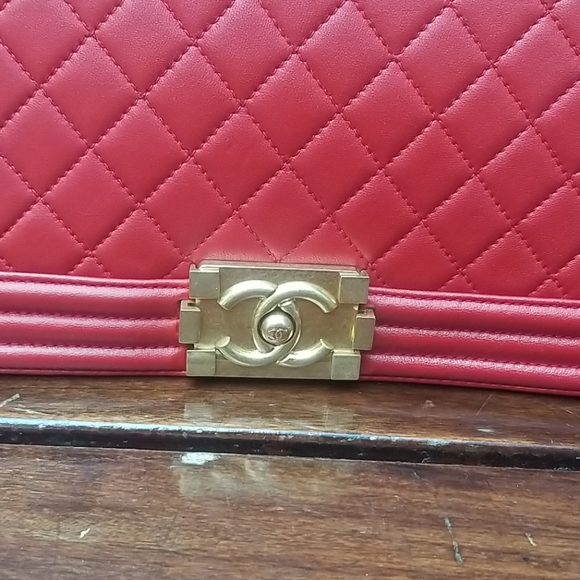 HOSTPICK!!! CHANEL LE BOY BAG - Picture 3 of 17